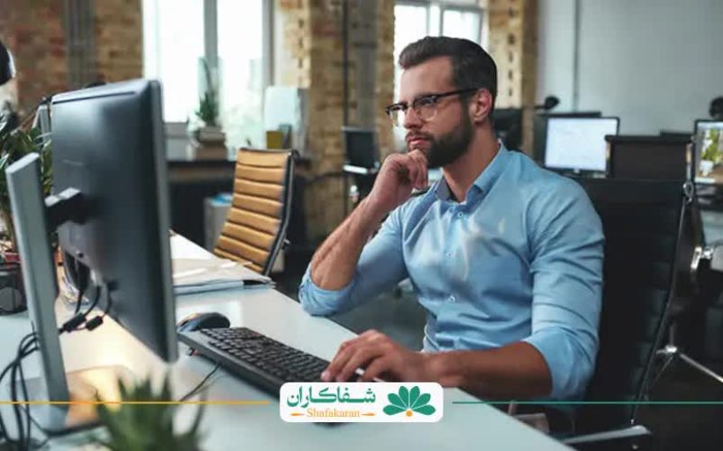 بهترین روش نشستن برای گودی کمر | شفاکاران